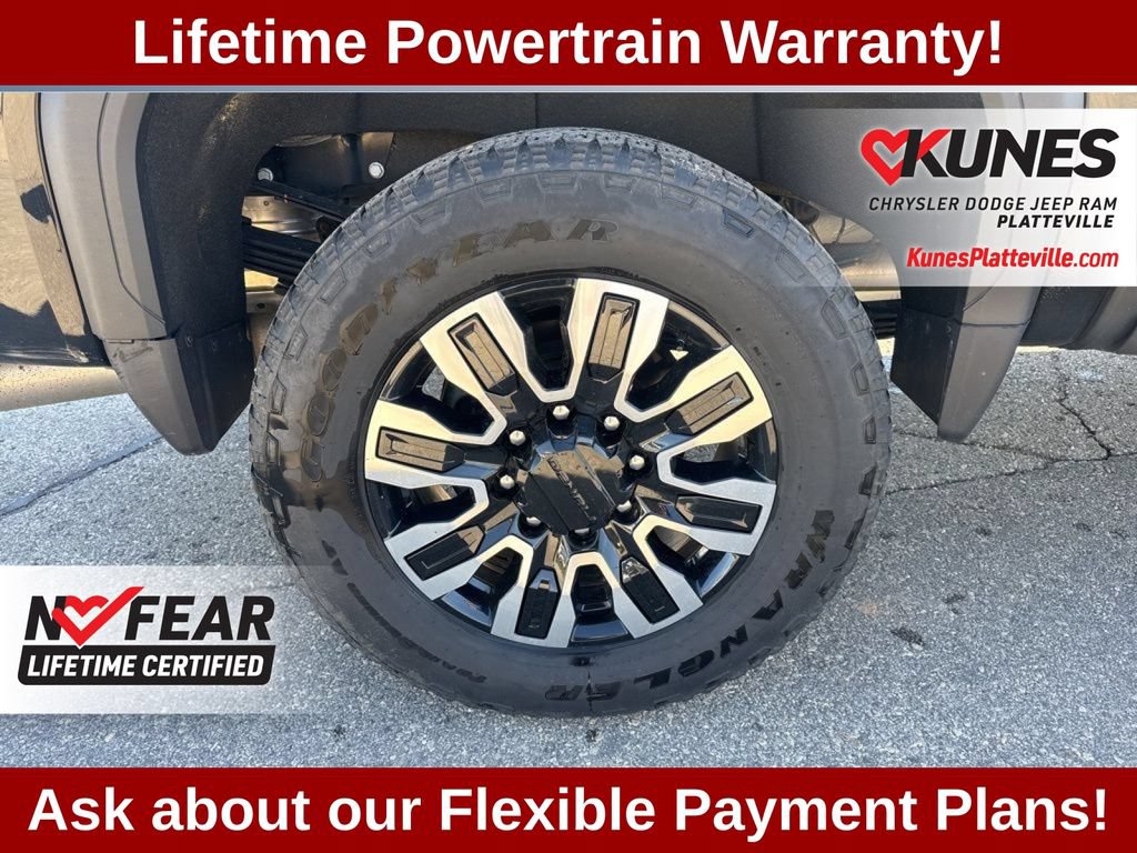 Used 2025 GMC Sierra 3500 Denali Ultimate AWD/4WD image 13
