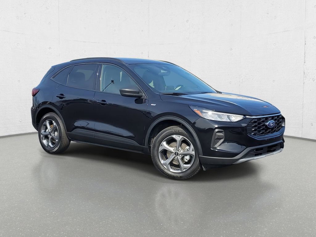 Used 2025 Ford Escape ST-Line image 2