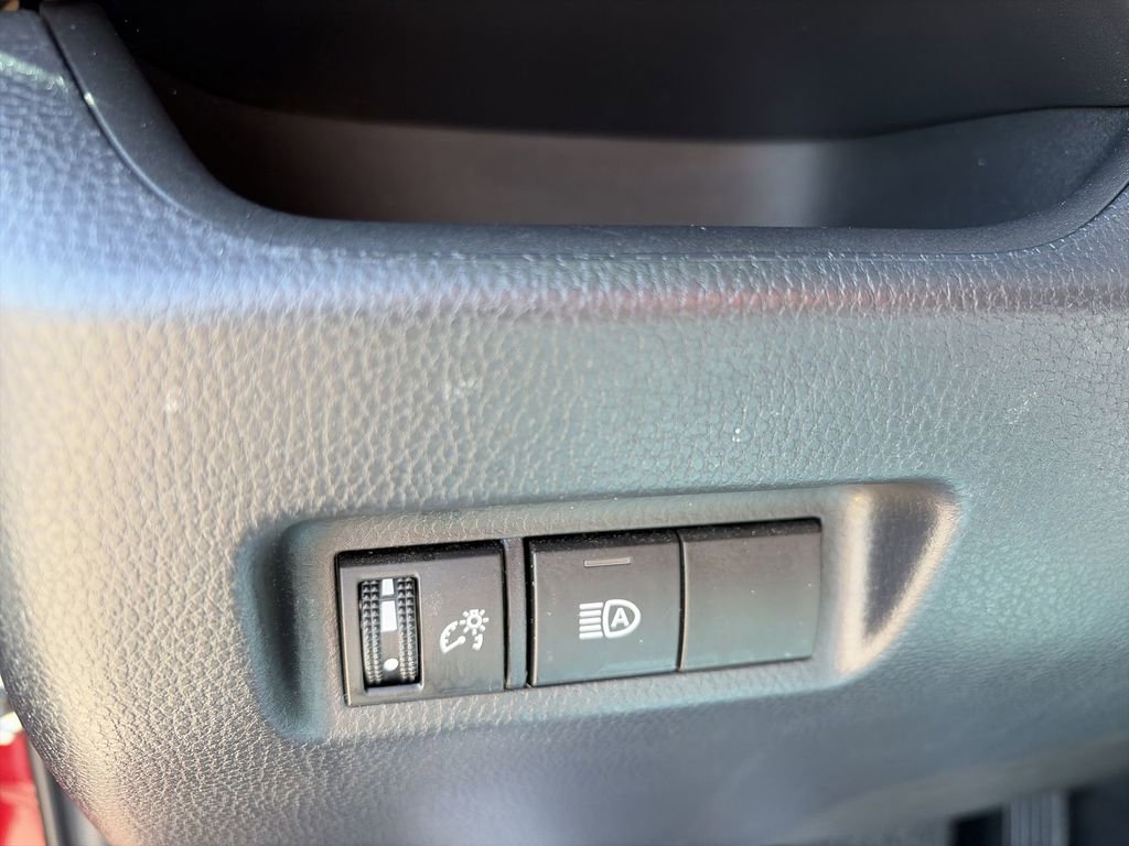 Used 2023 Toyota RAV4 LE image 21