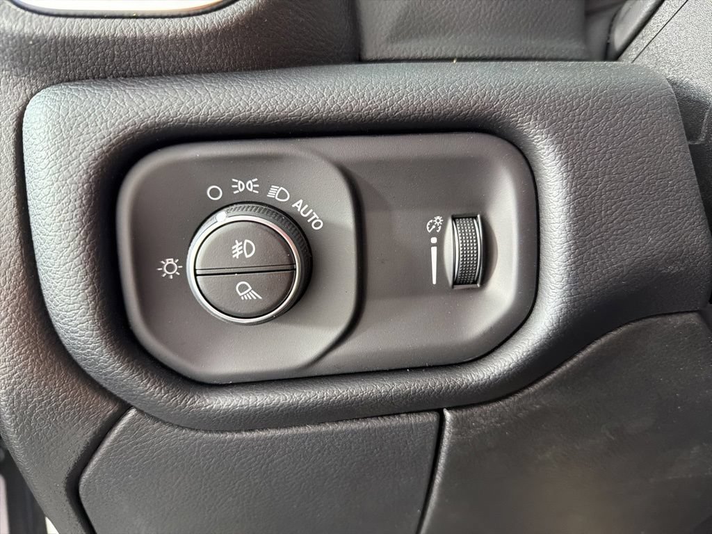 New 2026 RAM 2500 Big Horn AWD/4WD image 28