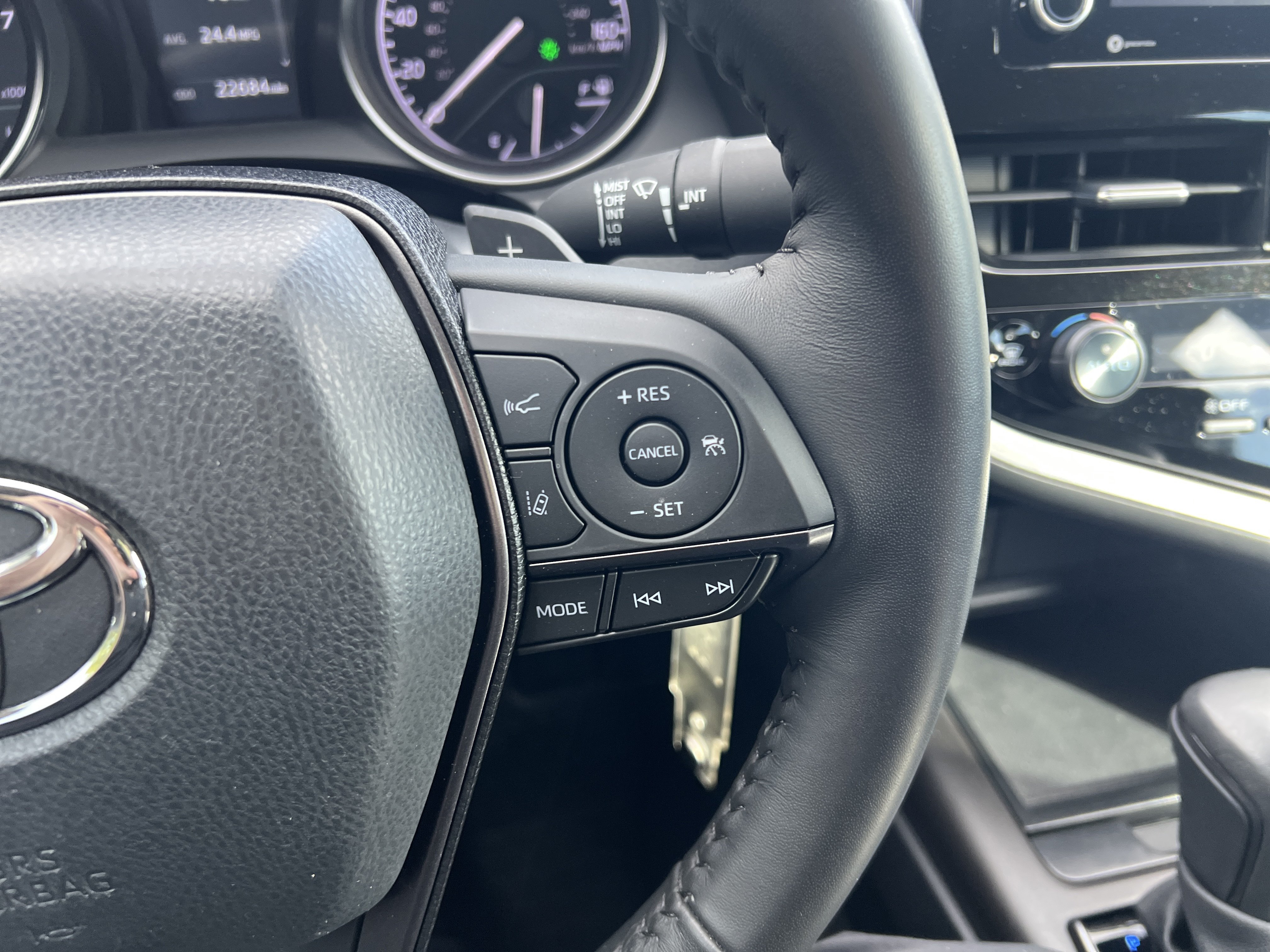 Used 2024 Toyota Camry SE FWD image 16