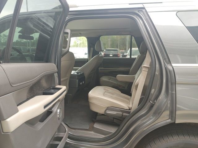Used 2021 Ford Expedition Limited image 15