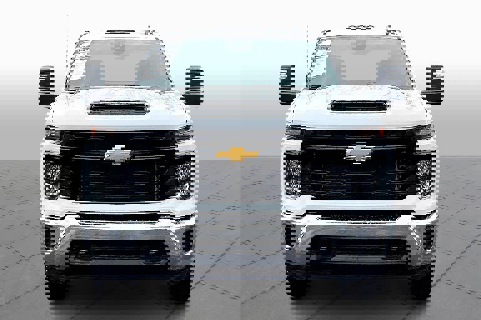 Used 2025 Chevrolet Silverado 2500 W/T w/ Snow Plow Prep/Camper Package image 3