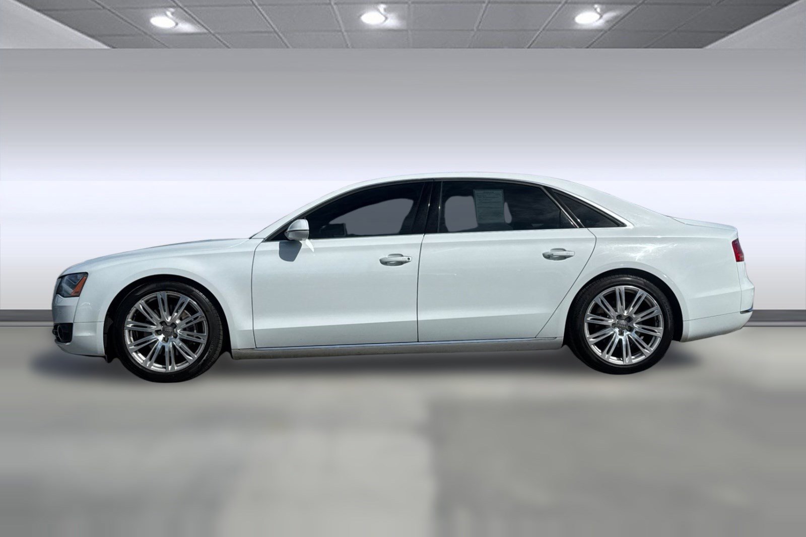 Used 2014 Audi A8 L 3.0T w/ Luxury Package image 2