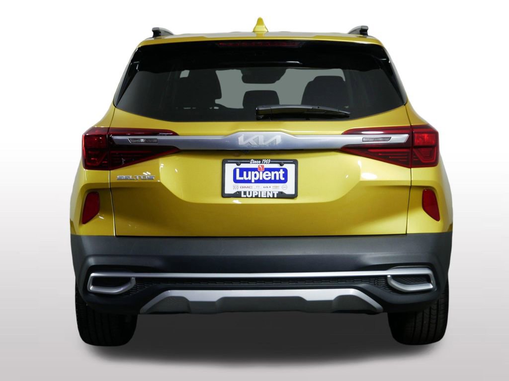 Certified 2023 Kia Seltos SX w/ SX Sunroof Package image 9