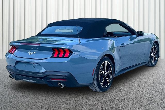 Used 2025 Ford Mustang Premium RWD image 12