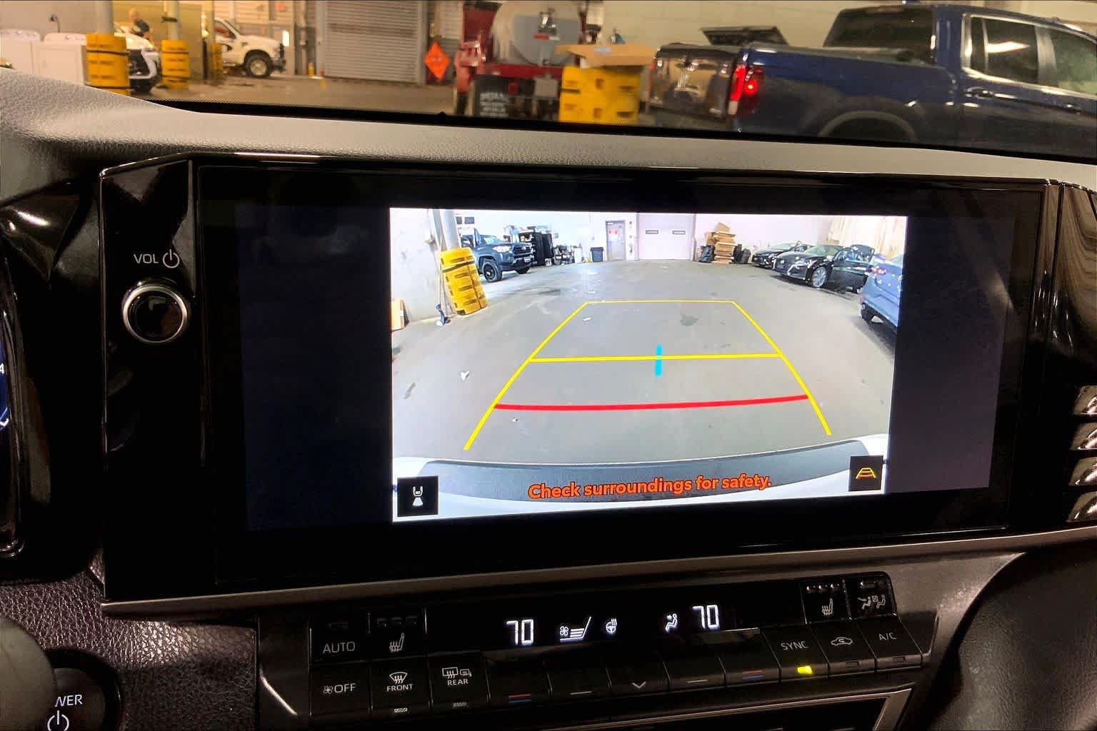 Used 2025 Toyota Camry XSE AWD/4WD image 27