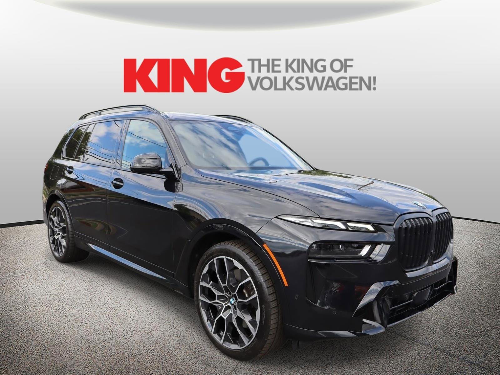 Used 2023 BMW X7 xDrive40i w/ M Sport Package AWD/4WD video 1