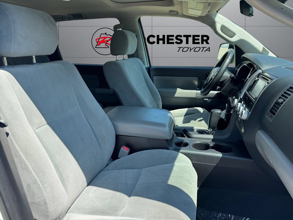 Certified 2019 Toyota Sequoia SR5 AWD/4WD image 17
