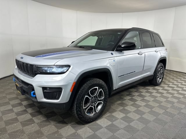 Used 2023 Jeep Grand Cherokee Trailhawk w/ Luxury Tech Group III AWD/4WD image 7