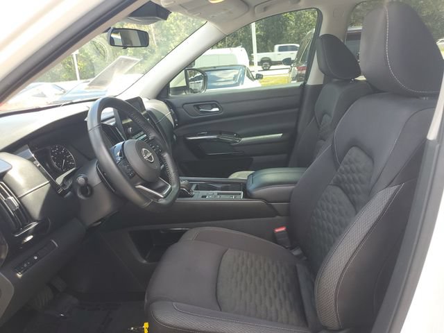 Used 2022 Nissan Pathfinder SV FWD image 14