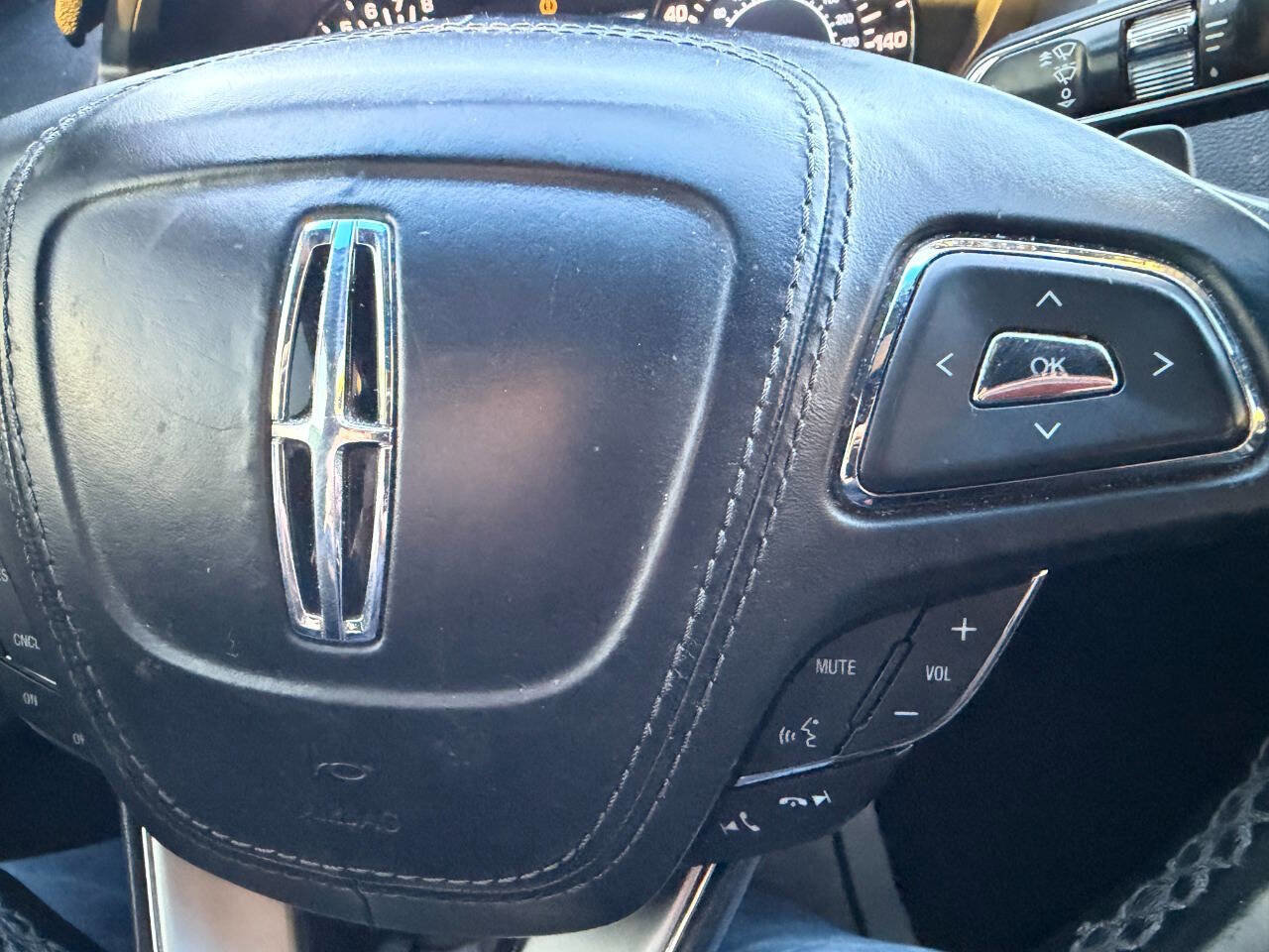 Used 2017 Lincoln MKZ Premiere image 55