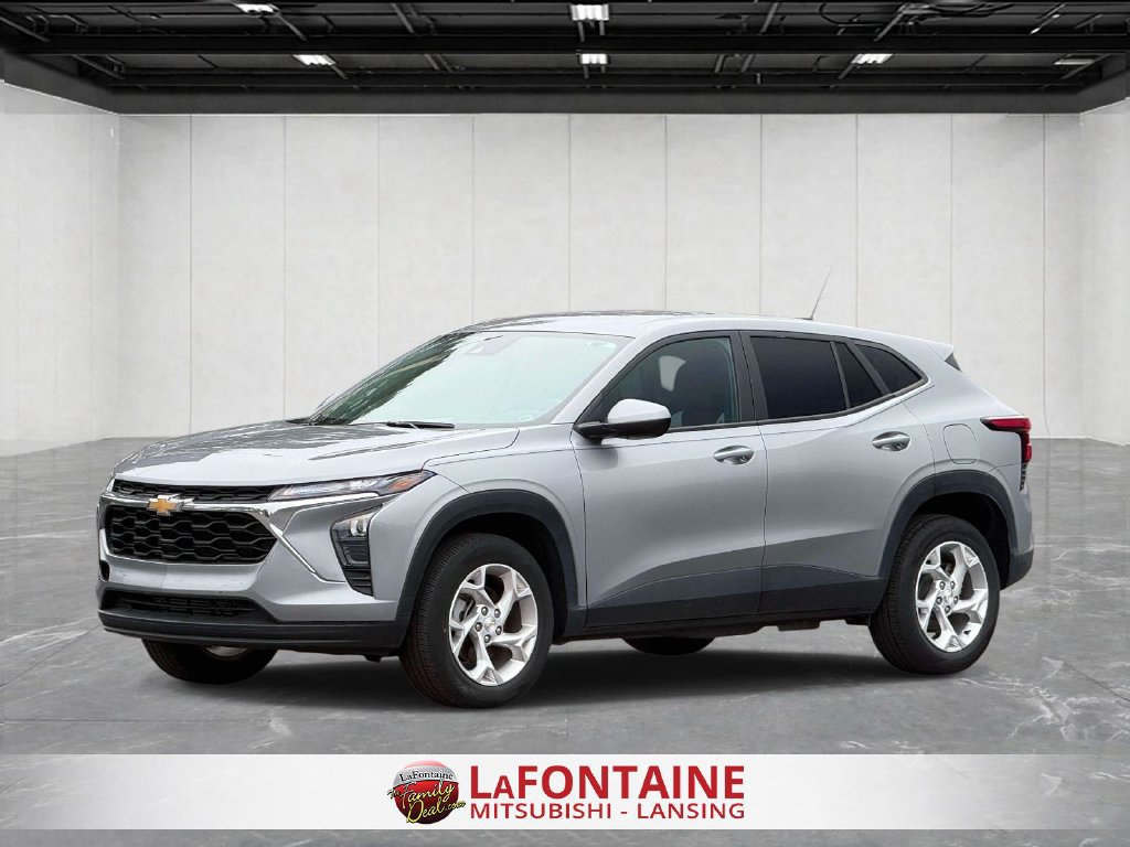 Used 2025 Chevrolet Trax LS w/ LS Convenience Package