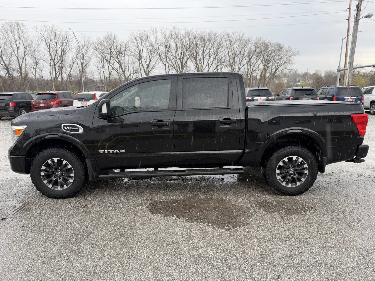 Used 2017 Nissan Titan PRO-4X w/ Pro-4x Convenience Package image 6