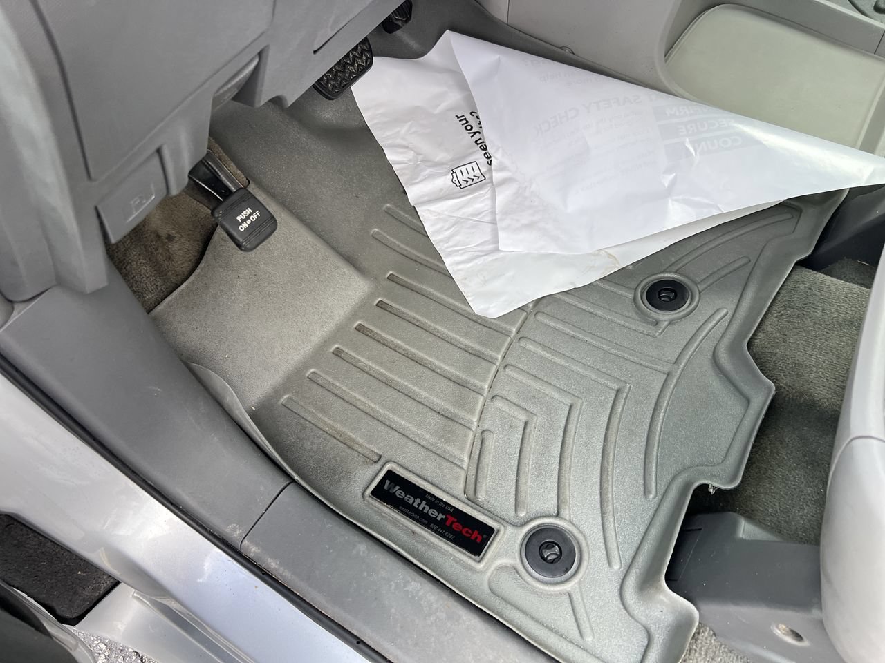 Used 2015 Toyota Sienna LE FWD image 17