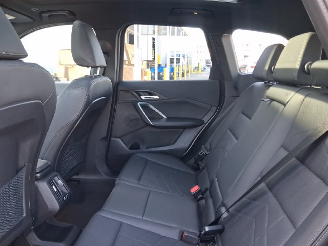 Used 2024 BMW X1 xDrive28i AWD/4WD image 6