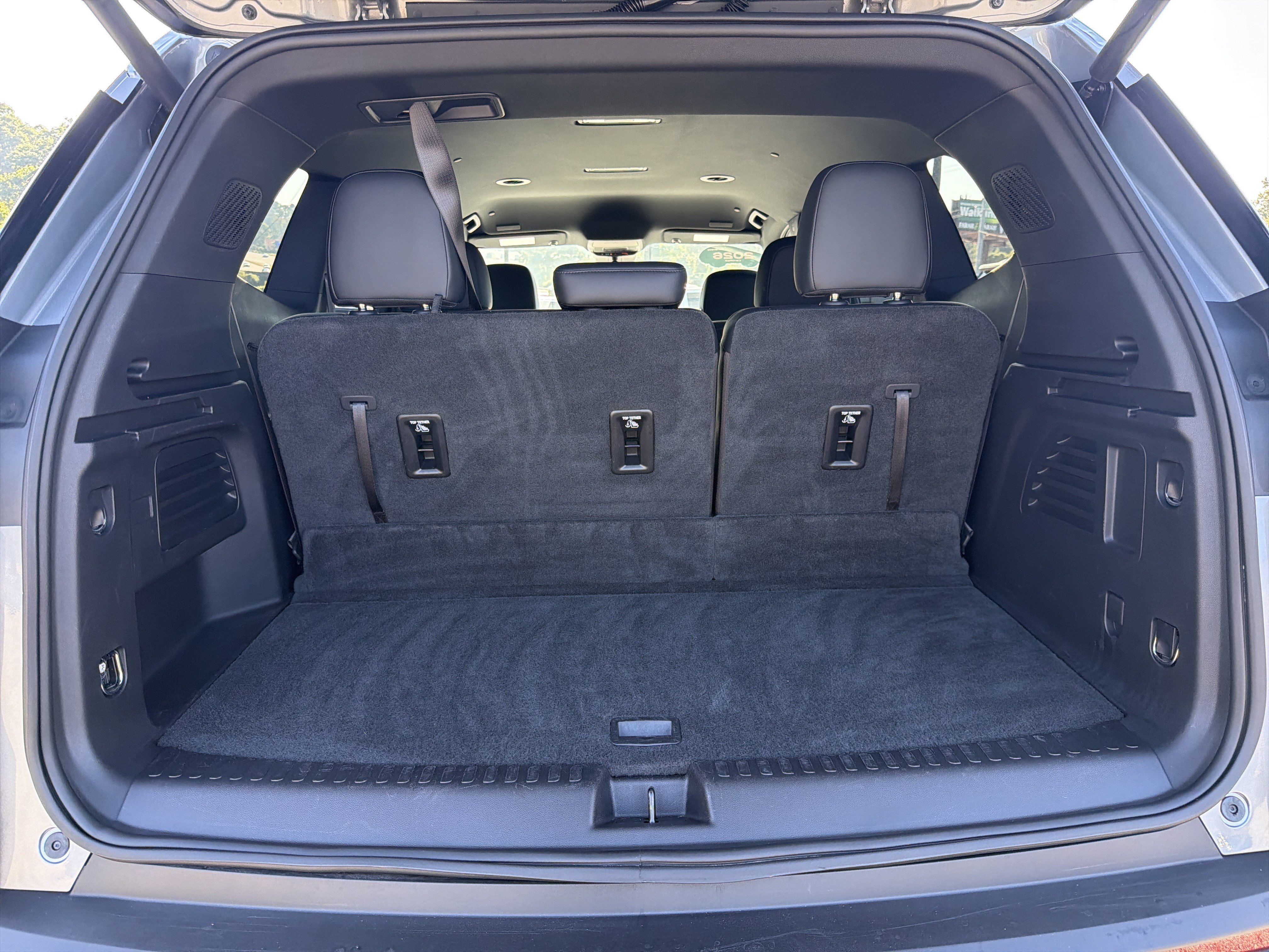 Used 2026 GMC Acadia Elevation w/ Elevation Premium Package FWD image 19