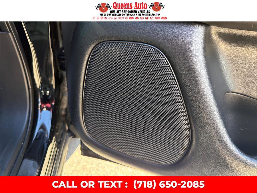 Used 2018 Nissan Pathfinder SL w/ Midnight Edition Package image 46