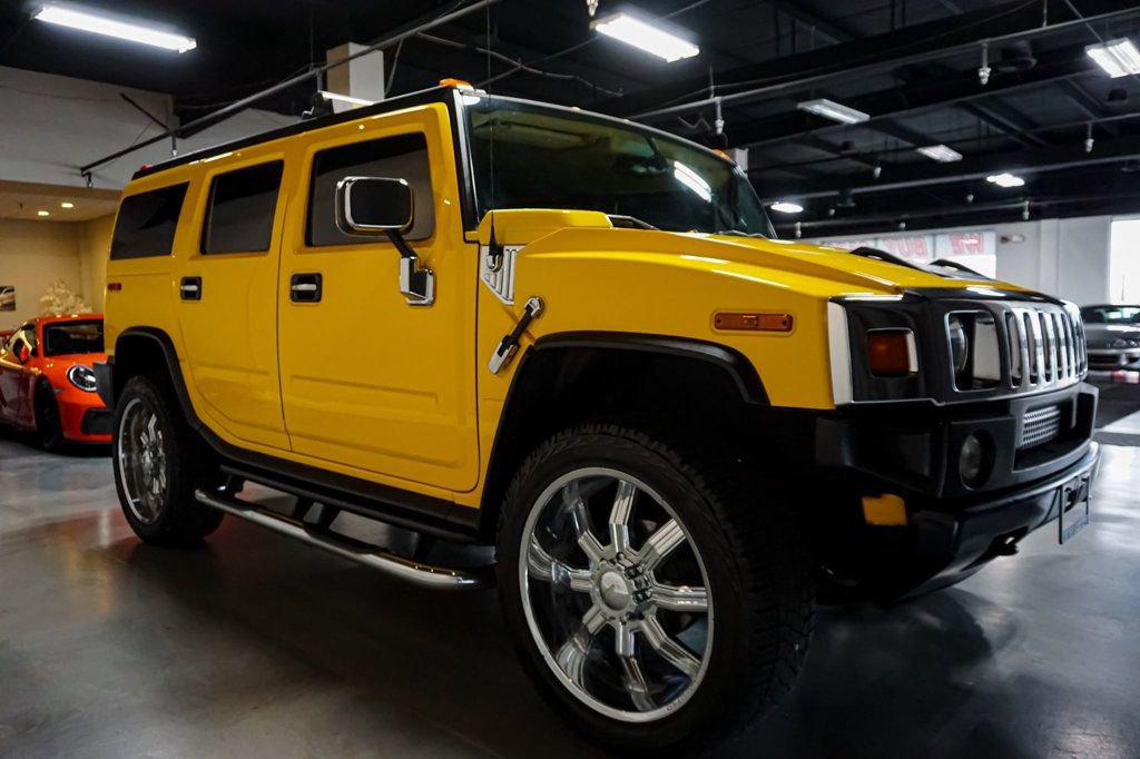 Used 2005 HUMMER H2 w/ Preferred Equipment Group image 26