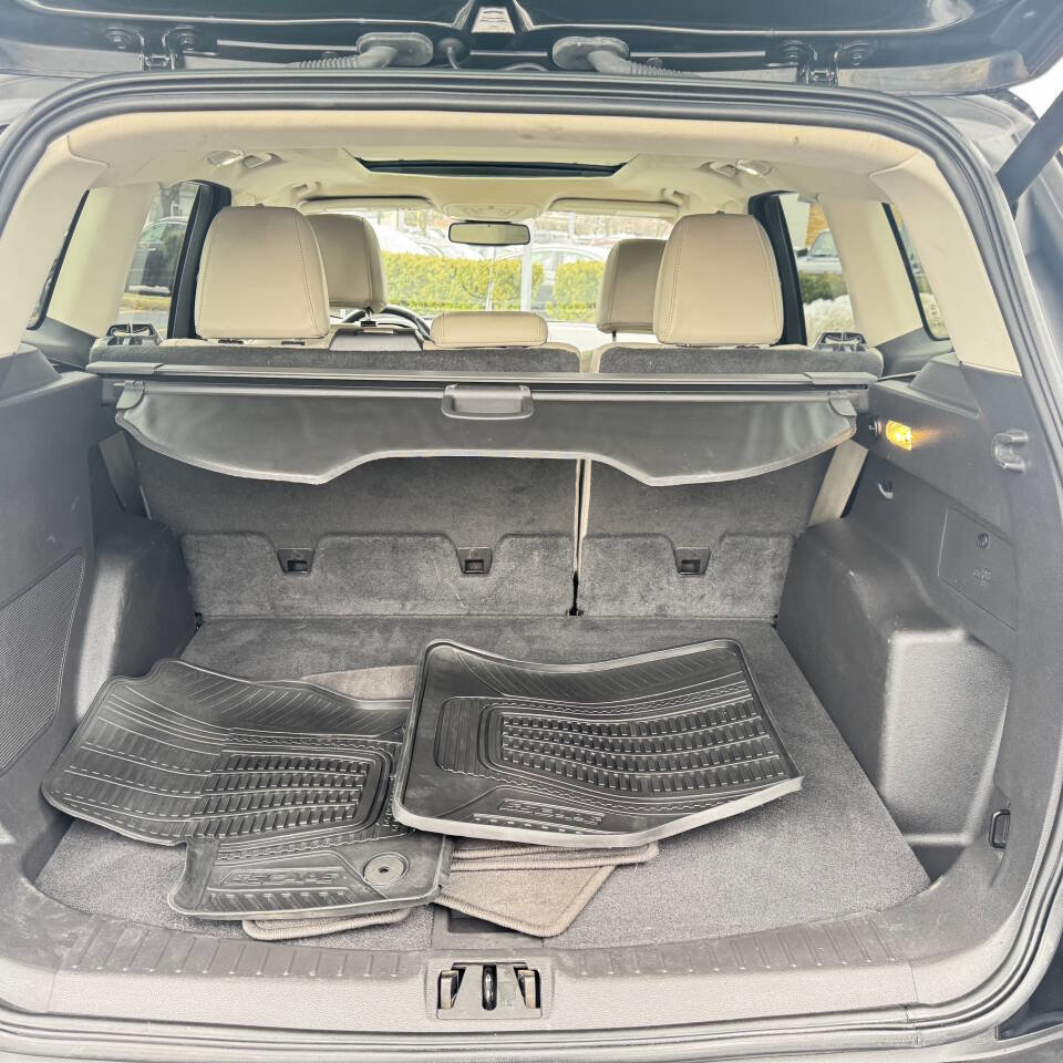 Used 2017 Ford Escape Titanium w/ Equipment Group 301A image 28