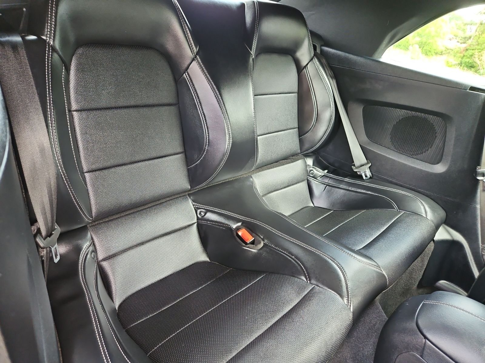 Used 2019 Ford Mustang GT Premium w/ Equipment Group 401A RWD image 17