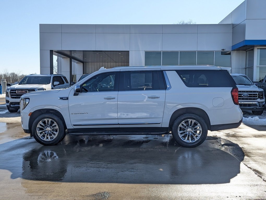 Used 2021 GMC Yukon XL SLT image 9