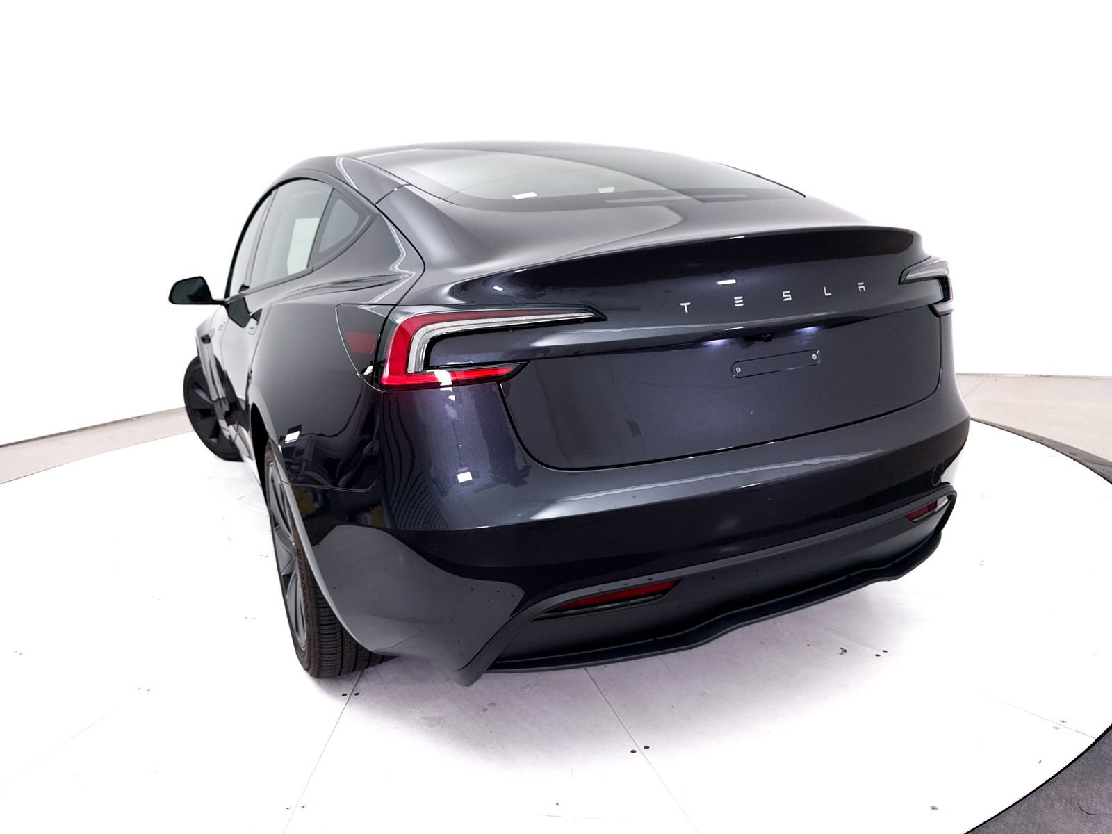 Used 2025 Tesla Model 3 Long Range RWD image 8