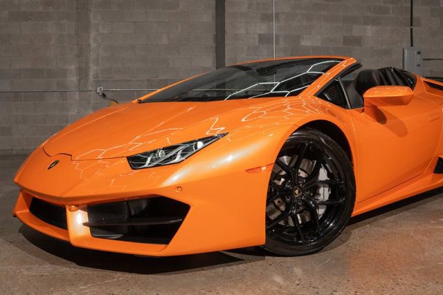 Used 2019 Lamborghini Huracan LP 580-2 image 32