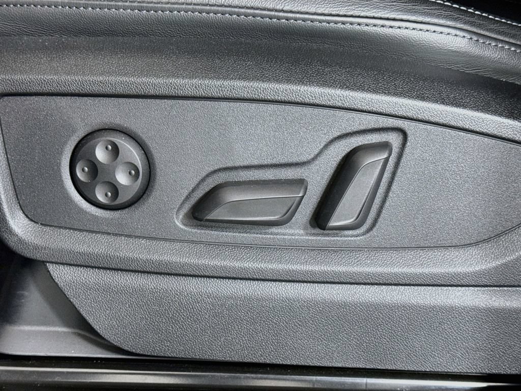 Used 2023 Audi Q5 2.0T Premium Plus w/ Premium Plus Package AWD/4WD image 16