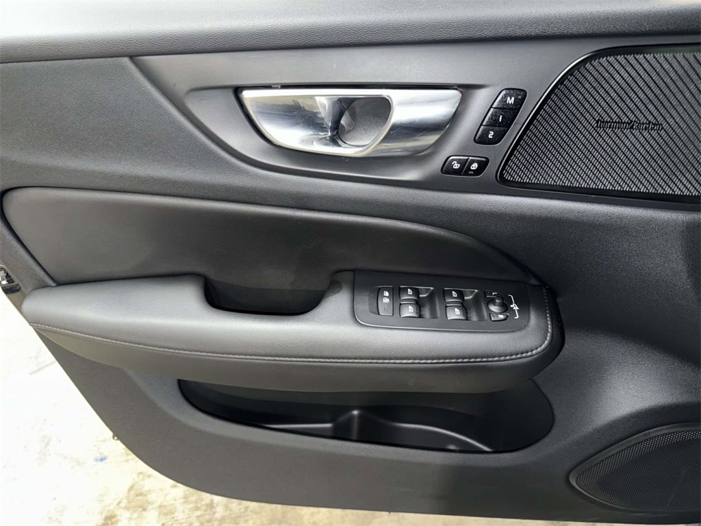 Used 2023 Volvo V60 B5 Cross Country Plus w/ Climate Package image 20