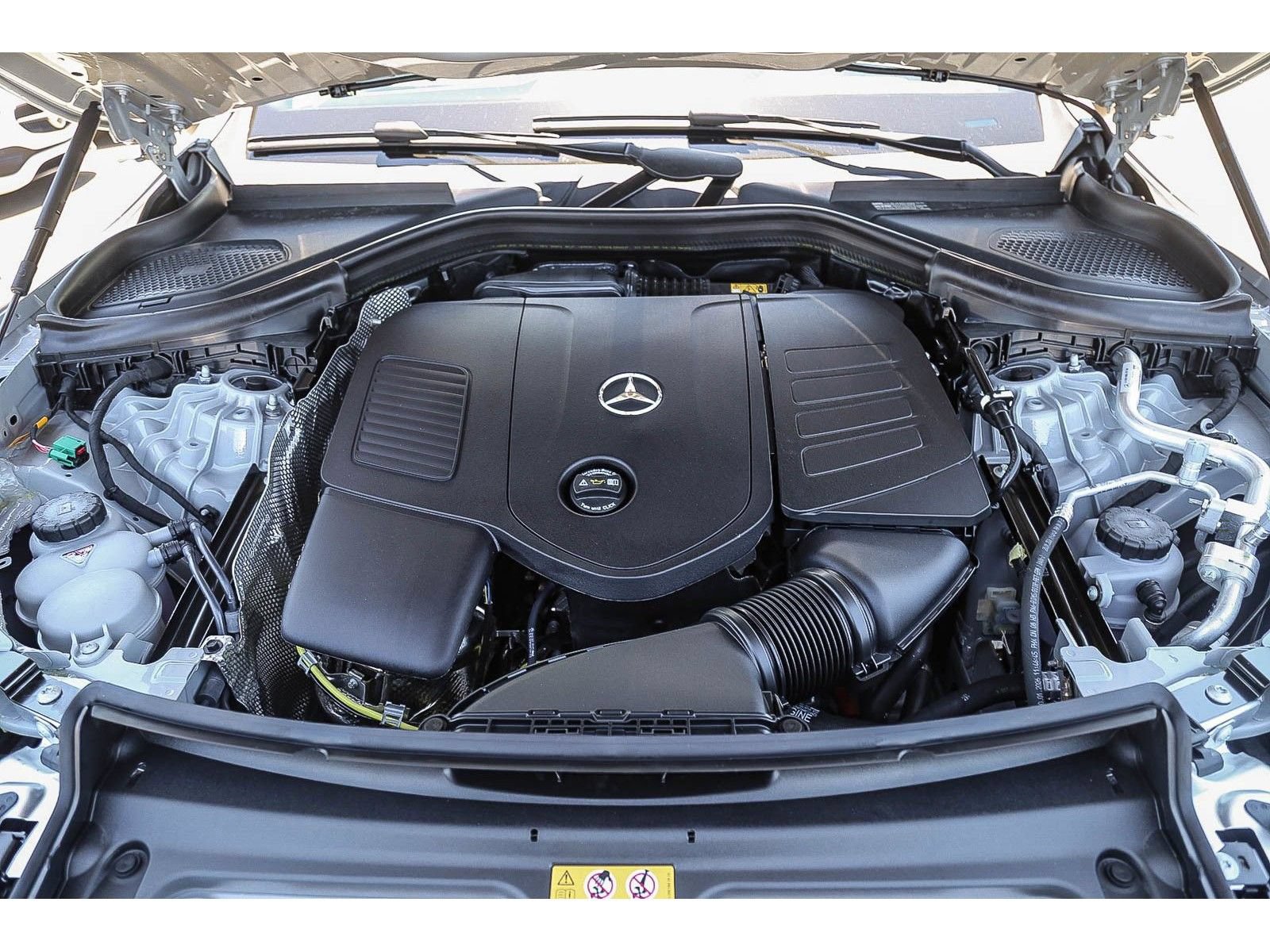 New 2026 Mercedes-Benz GLC 350e 4MATIC image 24