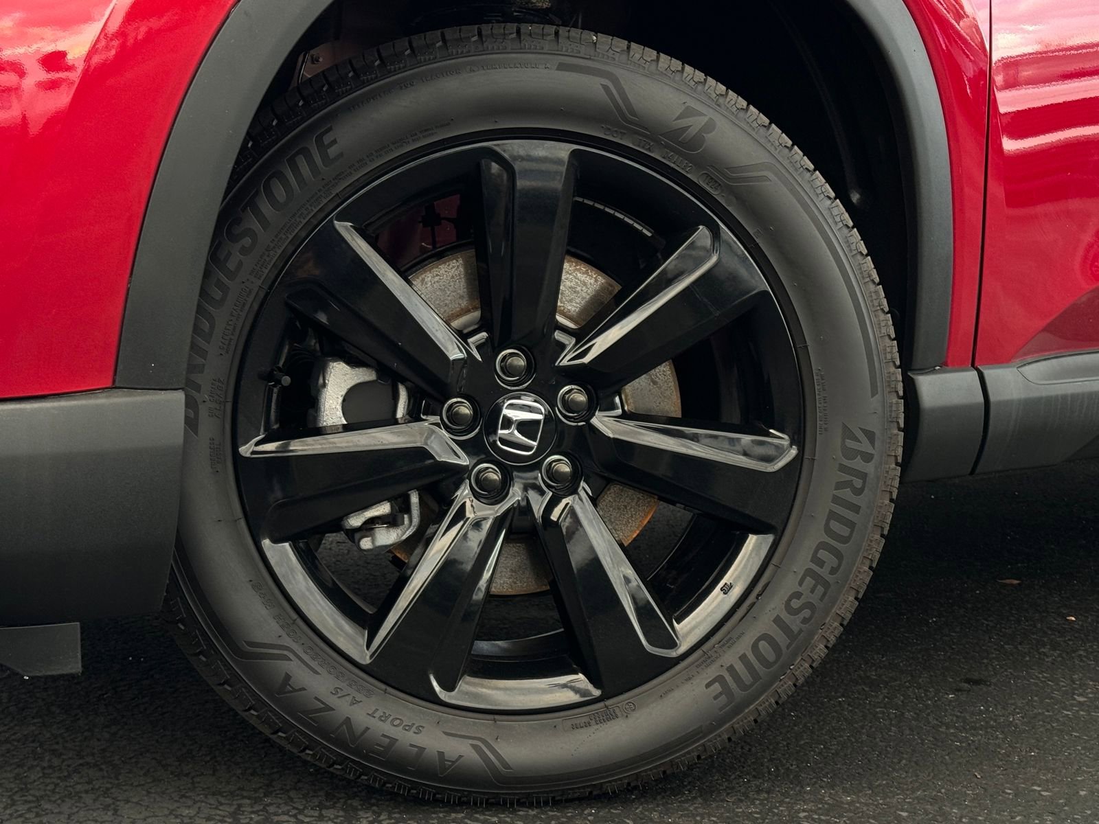 Certified 2025 Honda Pilot Black Edition image 30