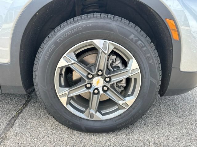 Used 2025 Chevrolet Blazer LT AWD/4WD image 5