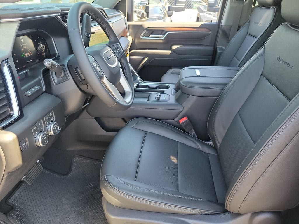 New 2026 GMC Sierra 2500 Denali w/ Denali Reserve Package AWD/4WD image 9