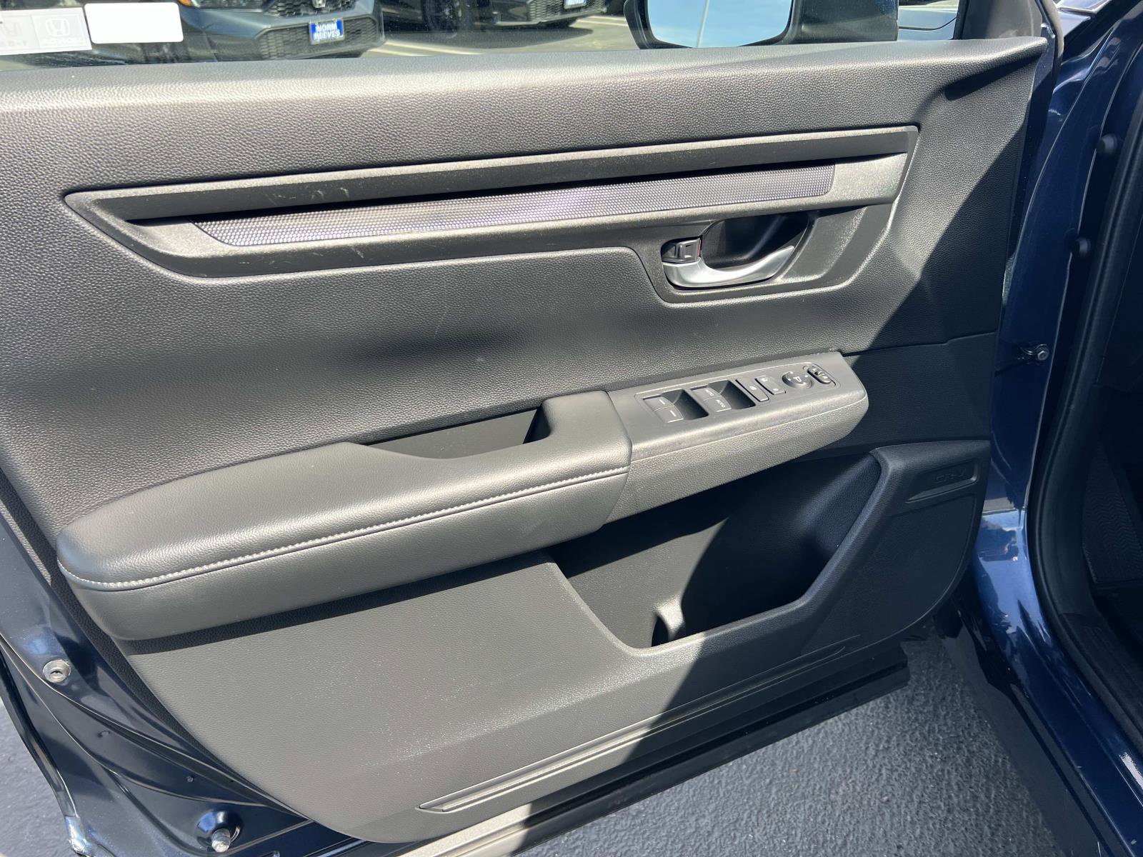 Used 2024 Honda CR-V EX image 6