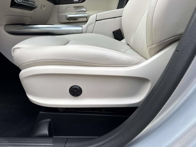 Used 2025 Mercedes-Benz GLA 250 image 23
