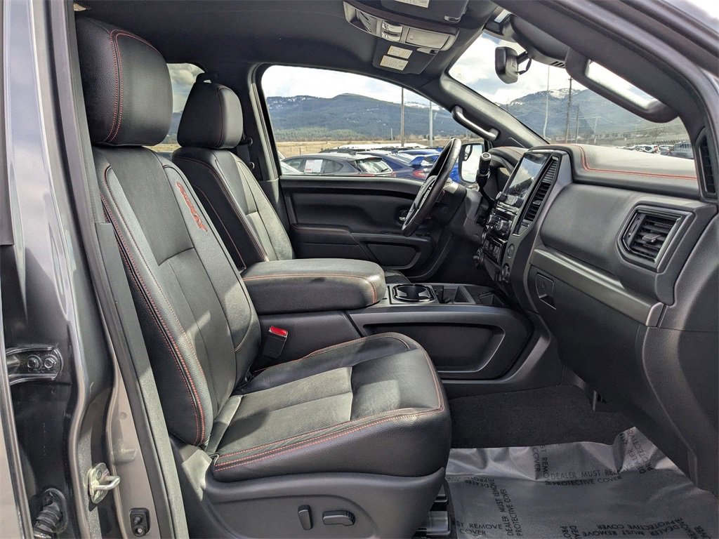 Used 2021 Nissan Titan PRO-4X w/ Pro-4x Convenience Package image 31