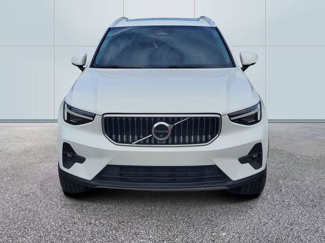Certified 2024 Volvo XC40 B5 Plus w/ Protection Package Premier image 2