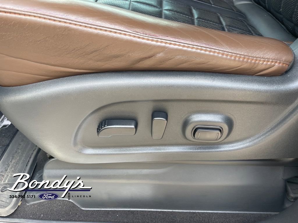 Used 2018 Nissan Titan Platinum Reserve w/ Platinum Utility Package image 9