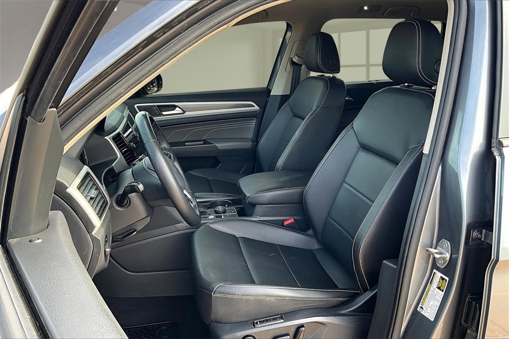 Used 2023 Volkswagen Atlas SEL R-Line image 26