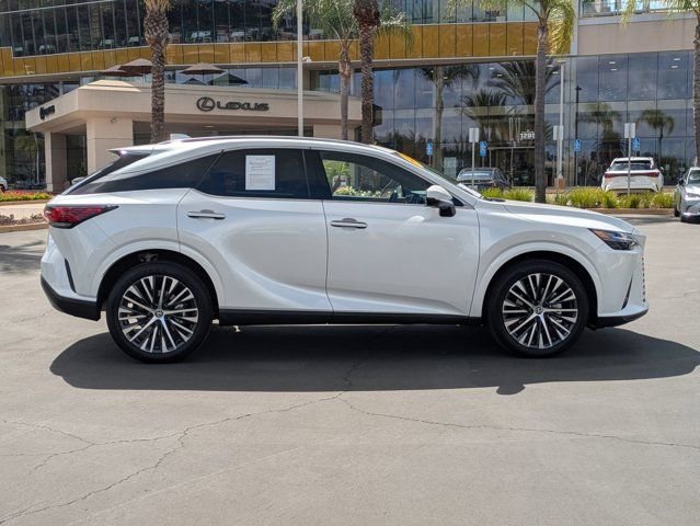 Used 2024 Lexus RX 350 w/ Convenience Package image 4