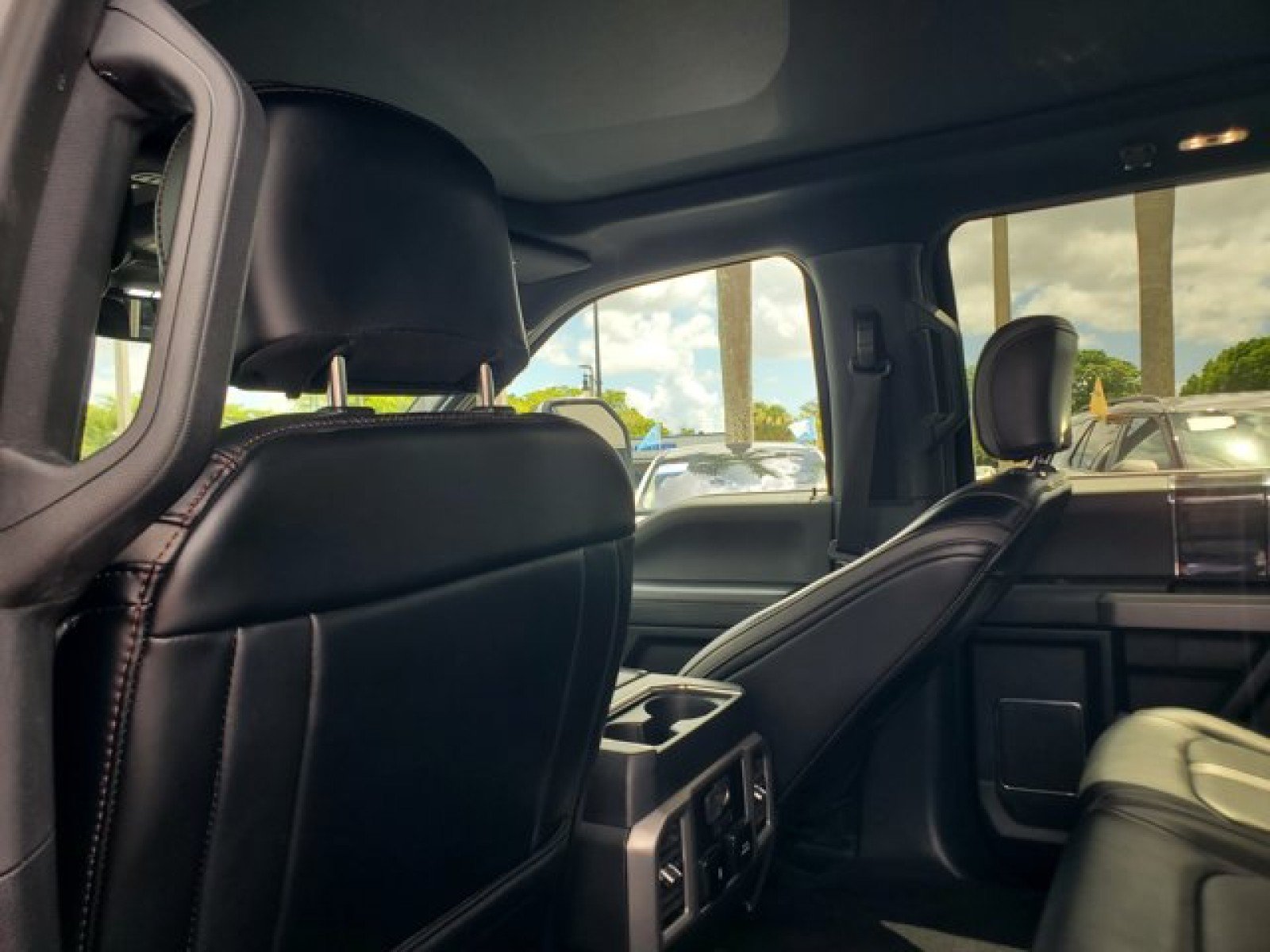 Used 2021 Ford F250 Platinum w/ FX4 Off-Road Package AWD/4WD image 30