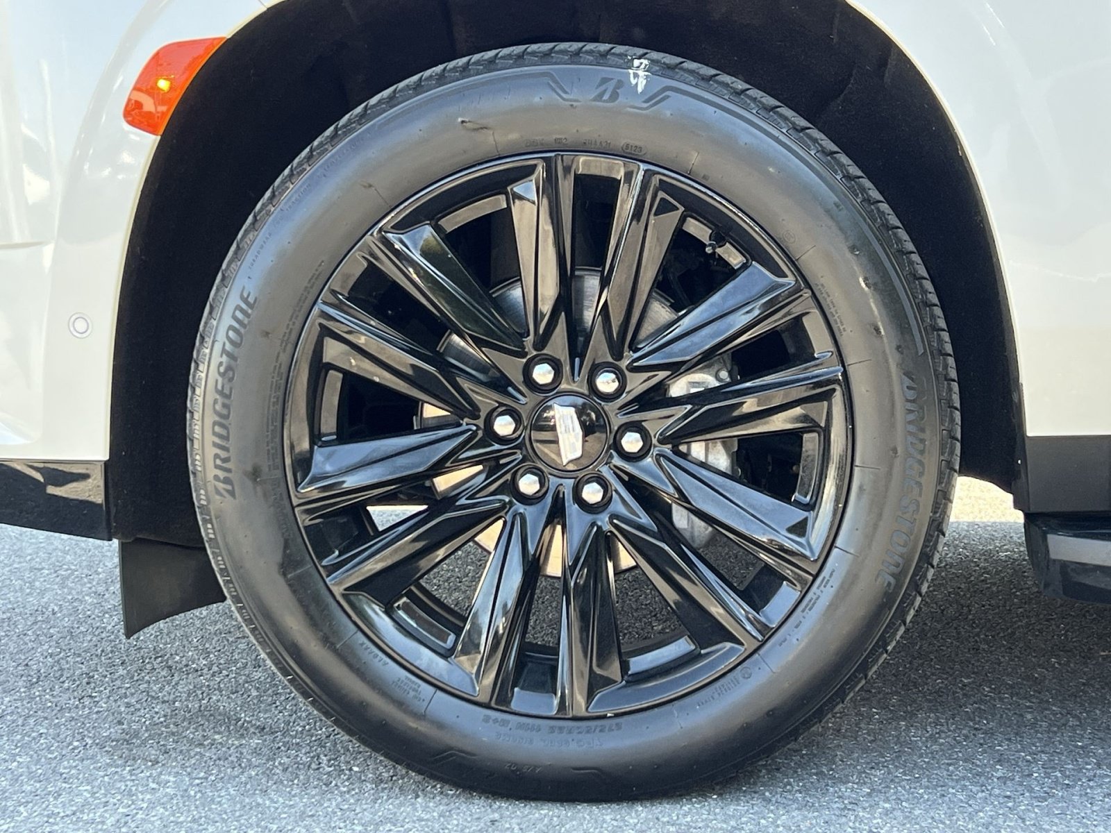 Used 2024 Cadillac Escalade Sport Platinum w/ LPO, Floor Liner Package AWD/4WD image 16