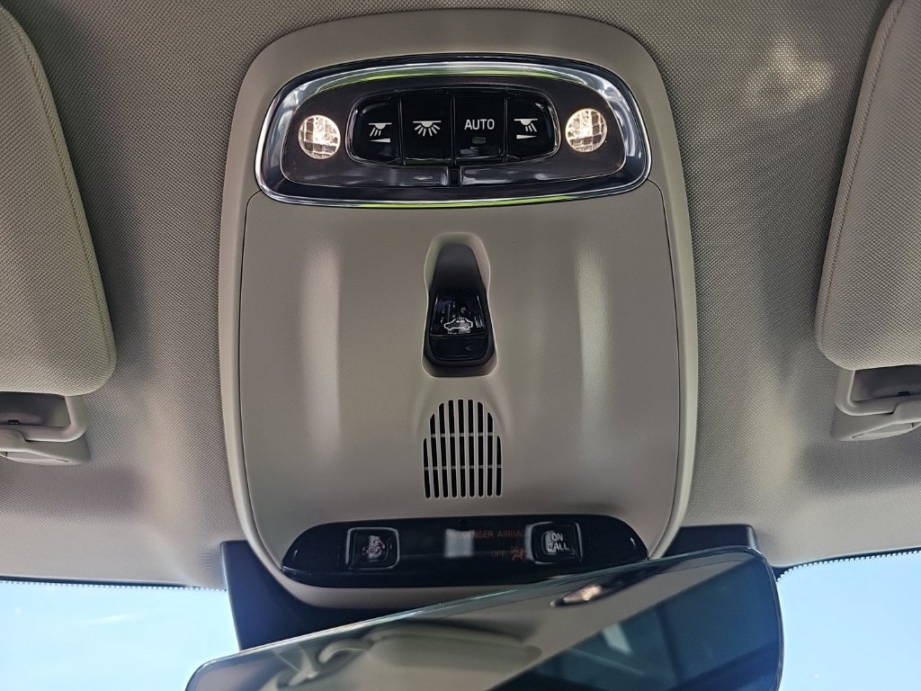 Used 2022 Volvo XC90 T5 Momentum AWD/4WD image 26