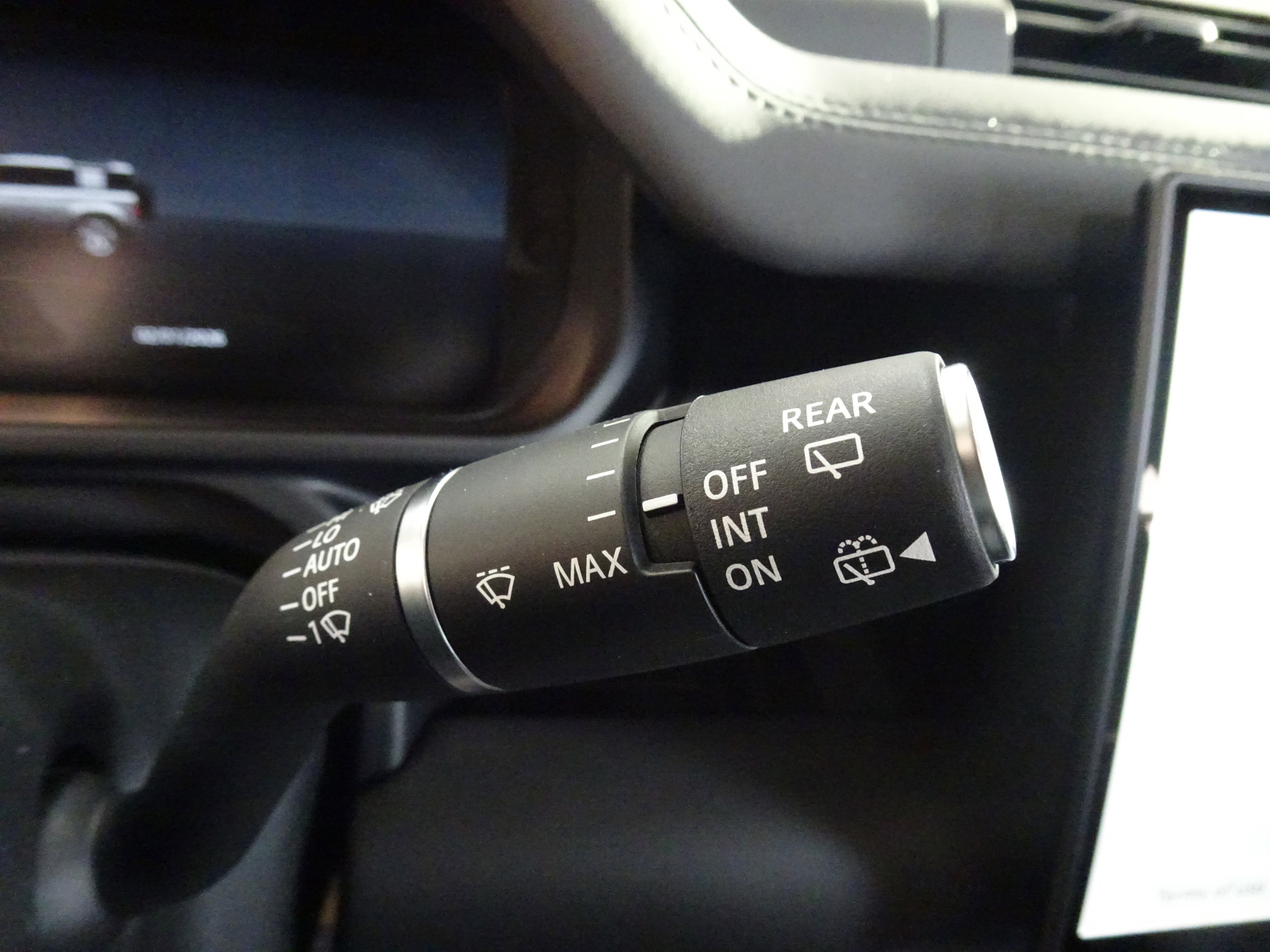 New 2026 Land Rover Defender 110 S image 27