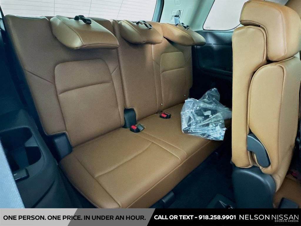 New 2026 Nissan Pathfinder Platinum w/ Accent Package AWD/4WD image 28
