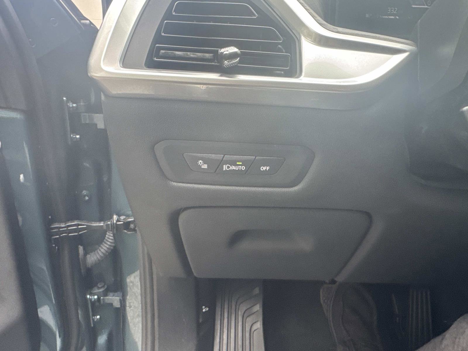 Certified 2024 BMW X5 sDrive40i w/ Premium Package image 30