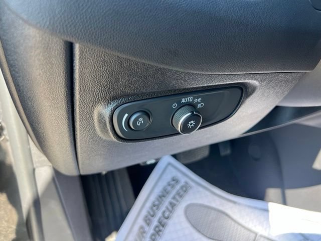 Used 2019 Chevrolet Equinox LT FWD image 7
