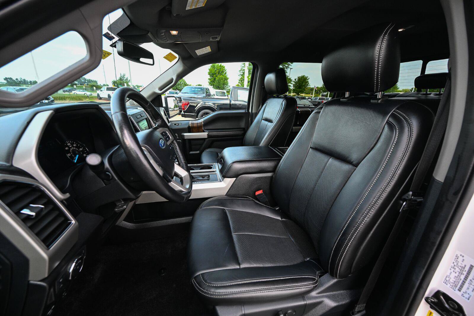 Used 2019 Ford F150 Lariat w/ Trailer Tow Package AWD/4WD image 19