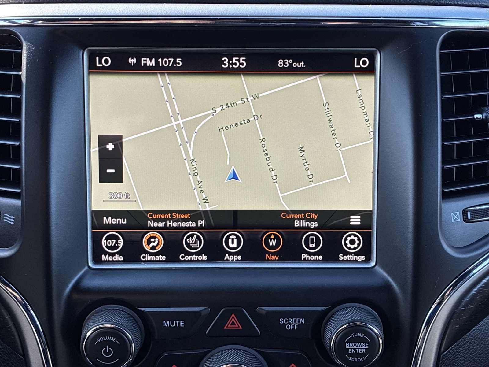 Used 2018 Jeep Grand Cherokee Altitude AWD/4WD image 19